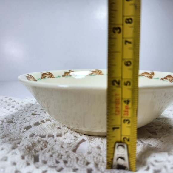 Royal Doulton Bunnykins 6" Bone China Cereal Soup Fruit Bowl "Dressing Up" - Picture 8 of 8